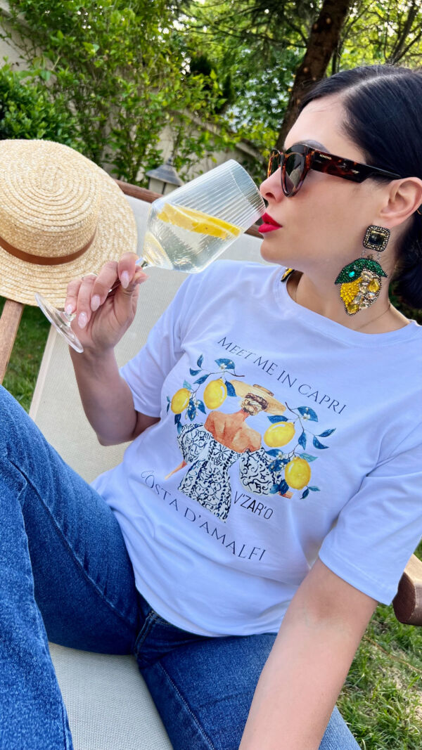 Дамска бяла свободна тениска Meet me in Capri